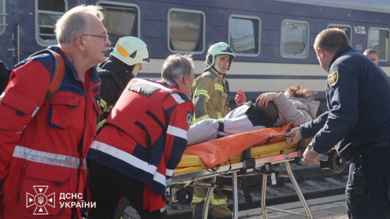 Rusiya Dneprdə dəmir yolu stansiyasını vurdu - 13 nəfər öldü, 5 nəfər yaralandı