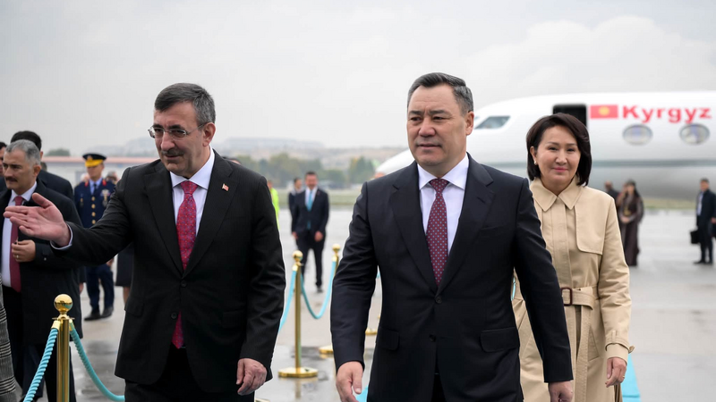 Qırğızıstan Prezidenti Türkiyədə səfərdədir