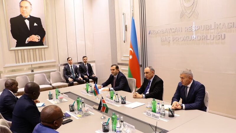 Baş prokuror Kamran Əliyev Keniya Respublikasının Dövlət Prokurorluğunun direktoru ilə görüşdü