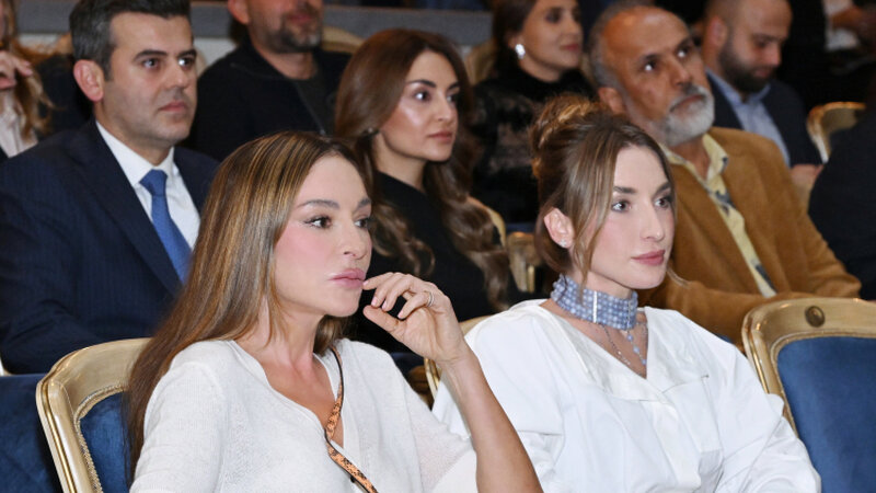 Mehriban Əliyeva "Qağayı” tamaşasının təqdimatında iştirak etdi