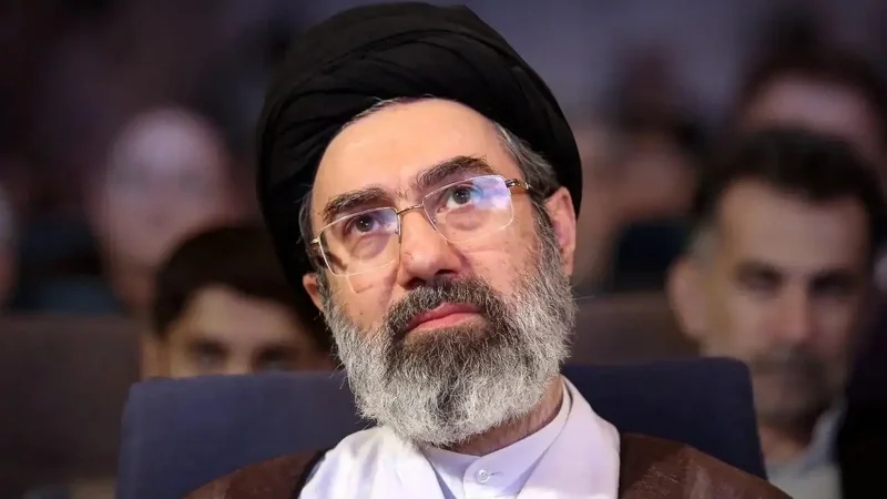 Müctəba Xamenei orduya əmr verdi - “Vurun”
