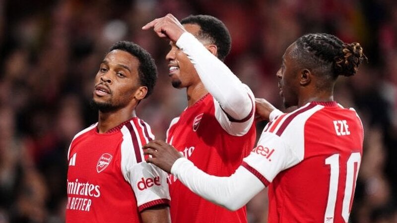 “Arsenal” 17 yaşlı futbolçu üçün 100 milyonundan keçə bilər