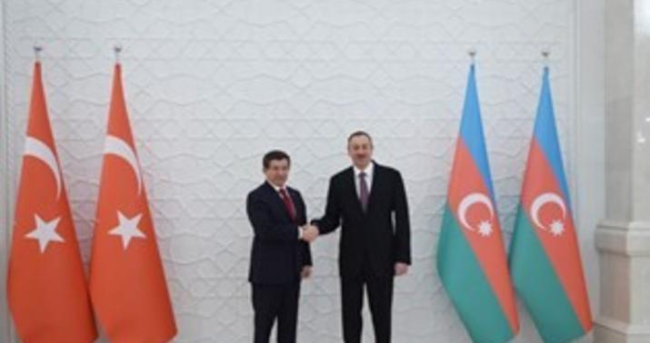 Əhməd Davudoğlunun rəsmi qarşılanma mərasimi olub - FOTO