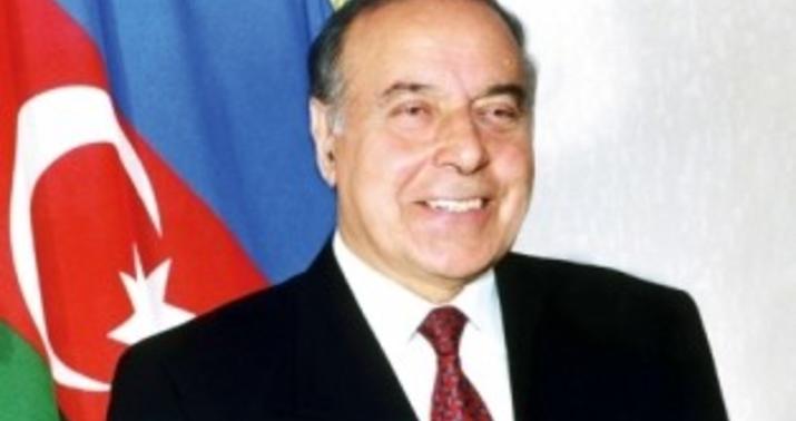 Heydər Əliyevin vəfatından 12 il keçir