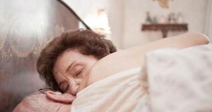 91 yaşlı qadın cinsi əlaqə zamanı öldü