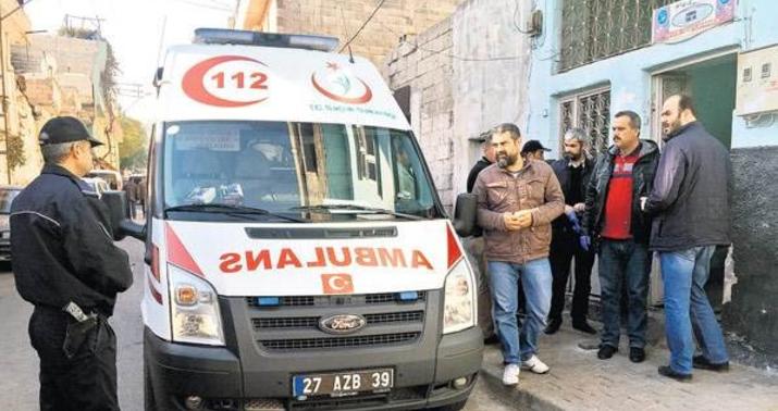Sevgilisini güllədi, sonra boğazın kəsdi