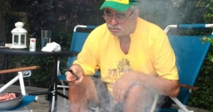 İmperator Amerikada kabab çəkdi  - FOTO