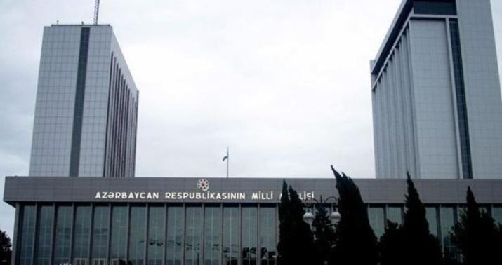 Milli Məclisin sonuncu iclası başladı