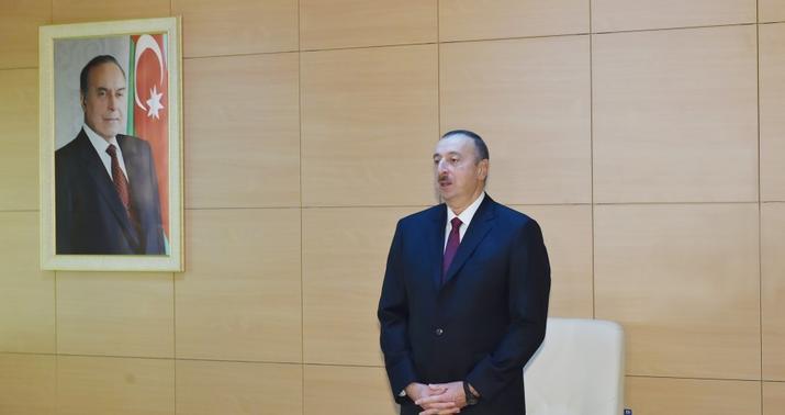 İlham Əliyev: “Neftin qiyməti aşağı düşüb, amma biz yenə də inkişaf edirik”