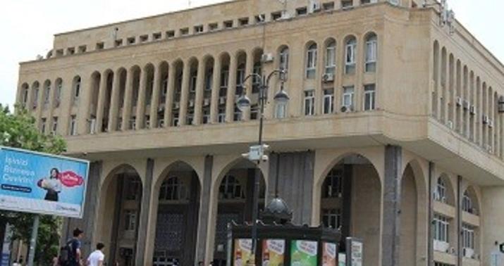 “Elmlər Akademiyası” metrosunun girişi bağlanır