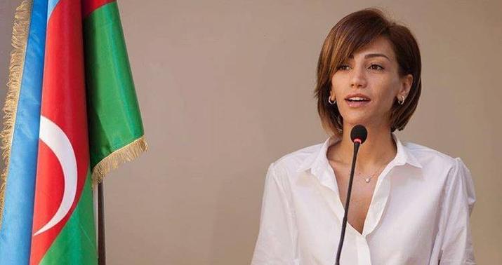 Röya Ayxan şagirdlərlə görüşdü - FOTO