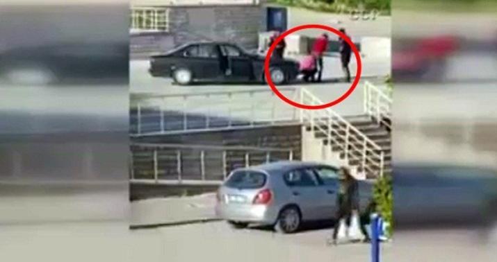 Polisdən gənclərə maraqlı cəza - VİDEO