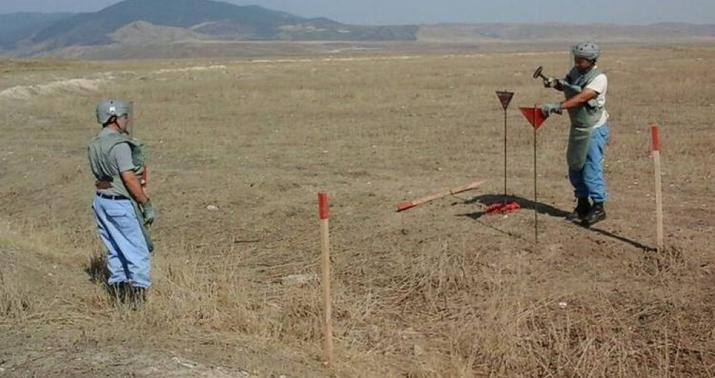 Ağdamda partlamış top mərmilərinin, Tərtərdə isə hərbi sursatın qalıqları aşkarlandı