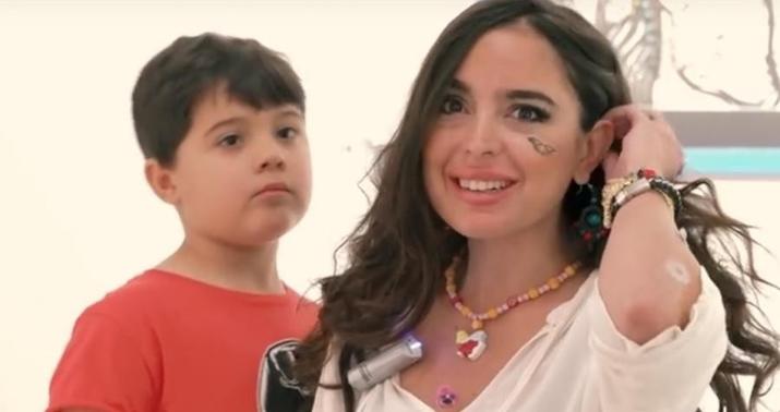 Leyla Əliyeva: “Şeir yazanda dincəlir, rəsm çəkəndə isə yoruluram”  - VİDEO