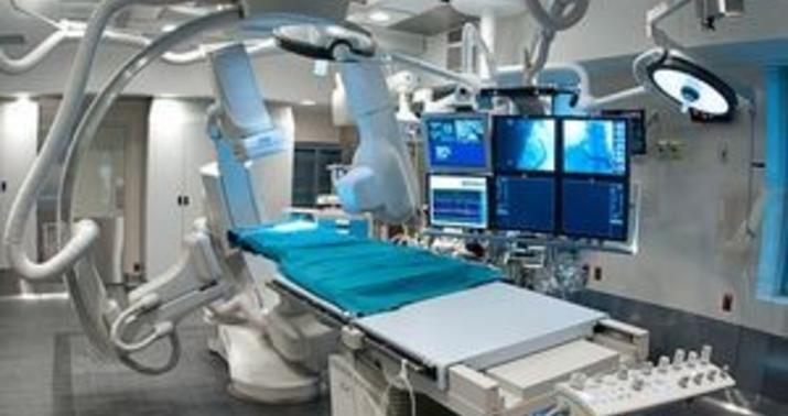 Epilepsiya xəstəsi ilk dəfə robotla əməliyyat olunub