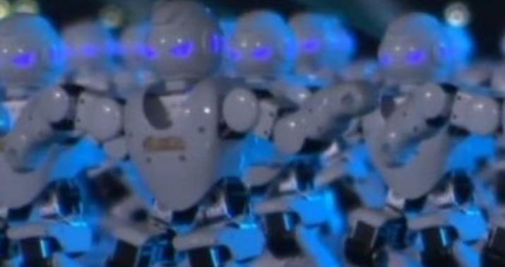540 robot eyni anda rəqs etdi - VİDEO