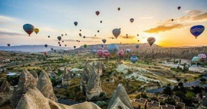 Səyahətçilərin ən sevimli 10 şəhəri