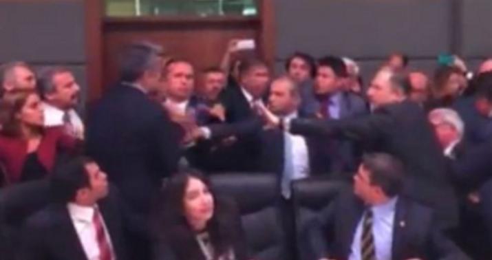 İngilislər Türkiyəni gözdən salır - VİDEO