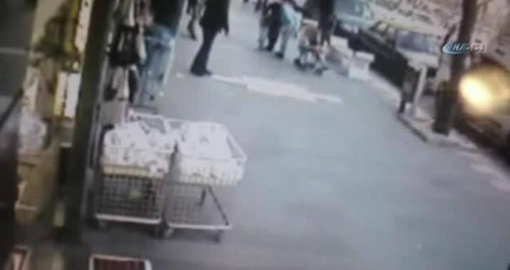 Kabab şişi uşağın başına batdı - VİDEO/18+