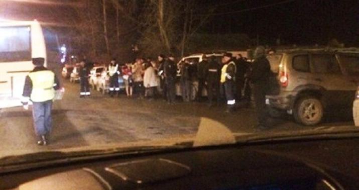 Rus polisi "sxodka"nı dağıtdı: 200 azərbaycanlı saxlanıldı - FOTO