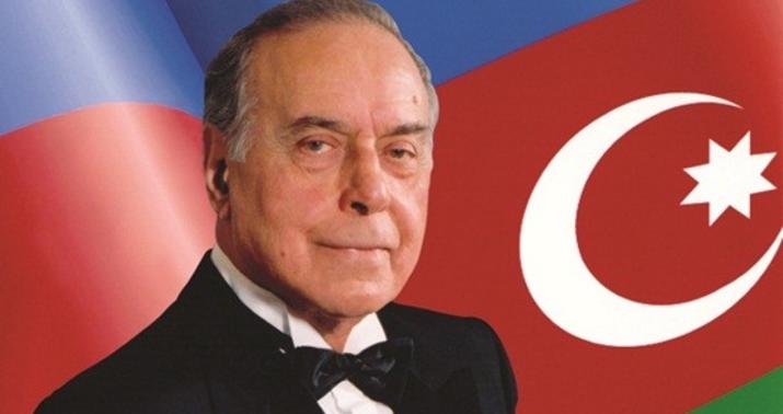 Azərbaycan xalqı ümummilli lider Heydər Əliyevin anadan olmasının 93-cü ildönümünü qeyd edir