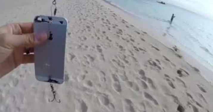 'iPhone' ilə necə balıq tutmaq olar? - VİDEO