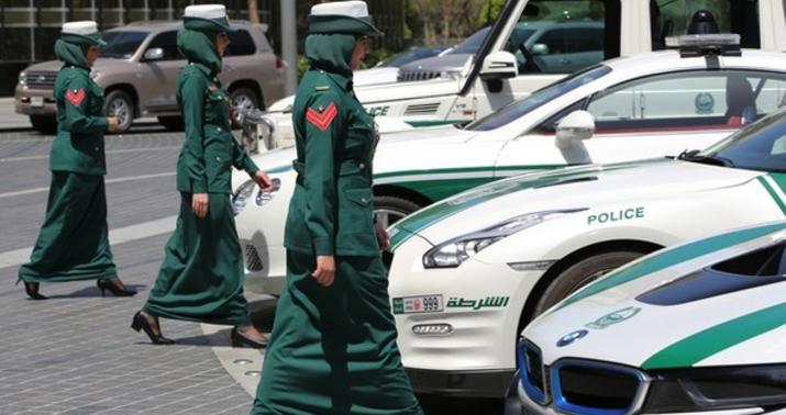 Dubay polisinin göz qamaşdıran maşınları - FOTOLAR