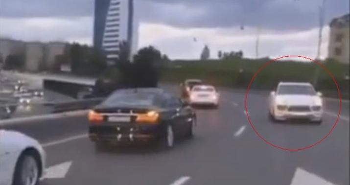 Bakıda toy karvanında hoqqabazlıq  – "Porsche"ni tərsinə sürdü – VİDEO