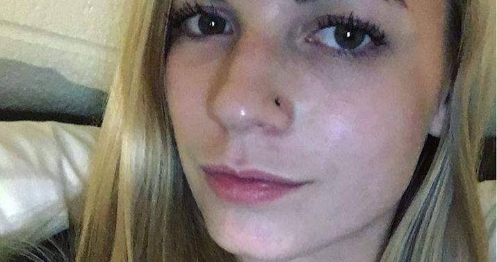 Yarıçılpaq selfi çəkən qızın başına görün, nə iş gəldi  - FOTO