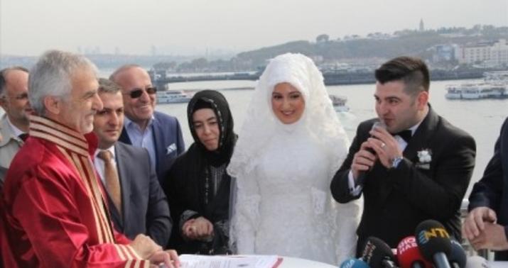Metroda nikah mərasimi  - FOTO