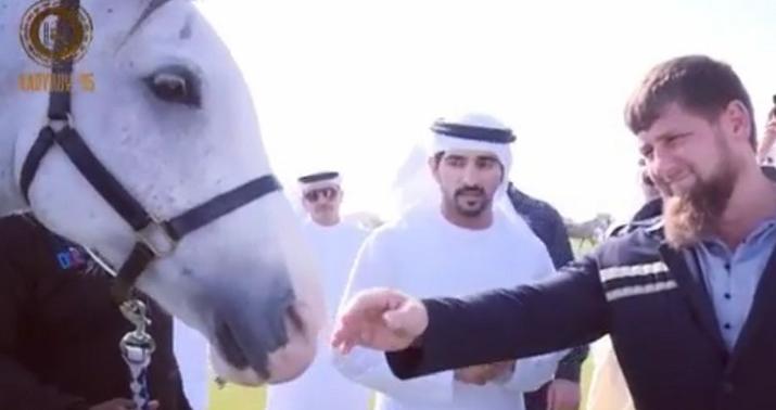 Şahzadədən Kadırova mükəmməl hədiyyə - VİDEO