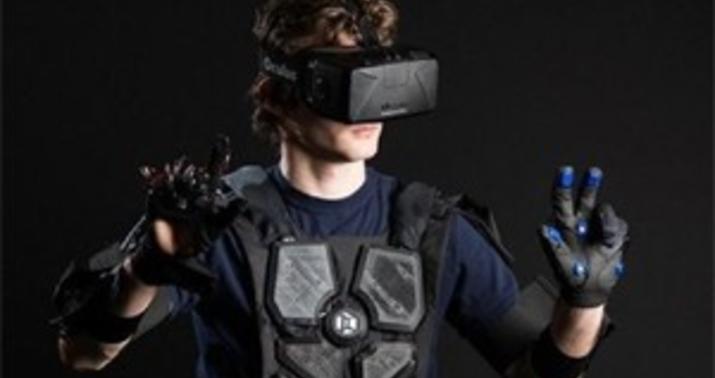 İlk virtual kostyum nümayiş etdirildi  - VİDEO