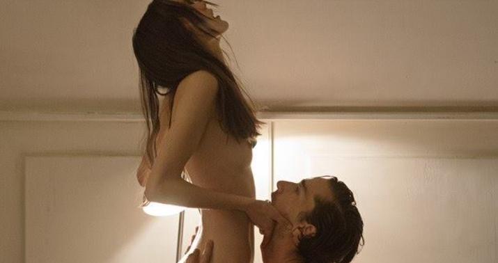 Porno filmda Carisha