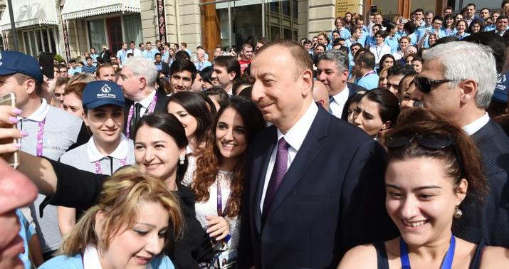 Prezident “Bakı-2015” Əməliyyat Komitəsinin baş ofisində