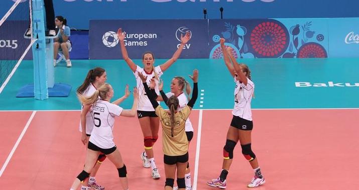 Qadınlararası voleybolda ilk yarımfinalçı - Polşa (FOTOLAR)