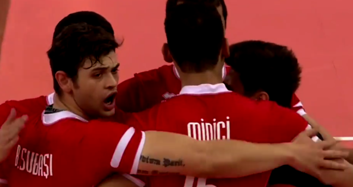 Voleybol: Türkiyə uduzdu -  Bolqarıstan yarımfinalda