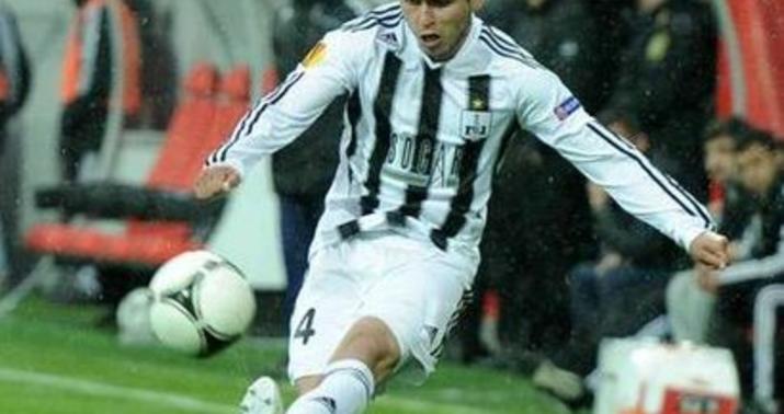 "Neftçi" "Qarabağ"ın futbolçusunu aldı