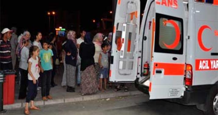 Kişi küçədə arvadını və qızını güllələdi - FOTO