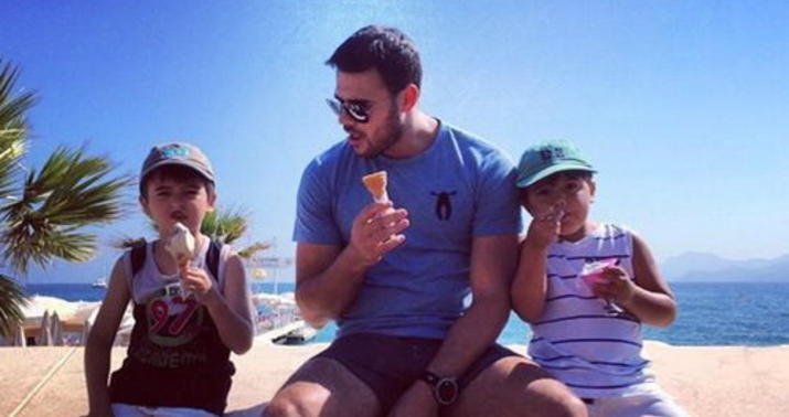Emin Ağalarov və oğlanları Kann çimərliyində- FOTO