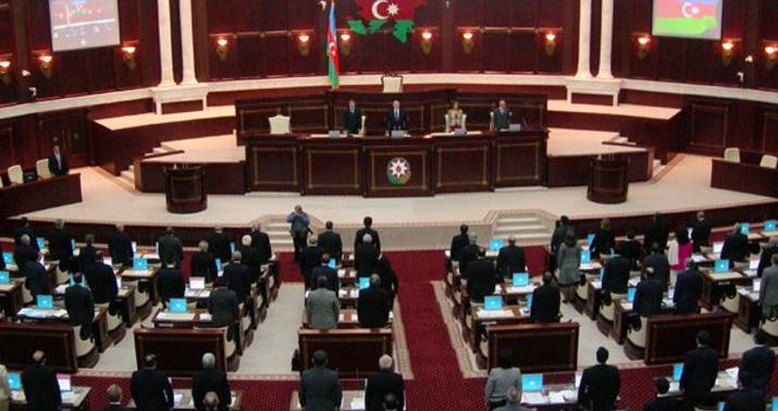 Milli Məclisinin payız sessiyası işə başladı
