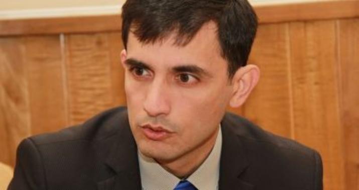 "Əli Kərimli hakimiyyətə yaxınlaşmaq istəyir" - MÜSAHİBƏ