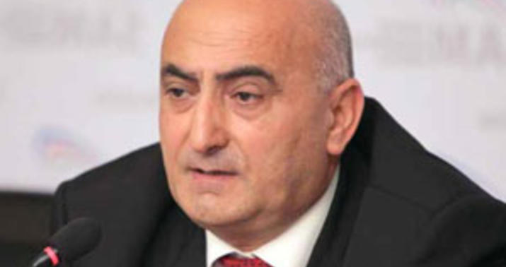 "İran bölgəni qarışdırmaq istəyir" -