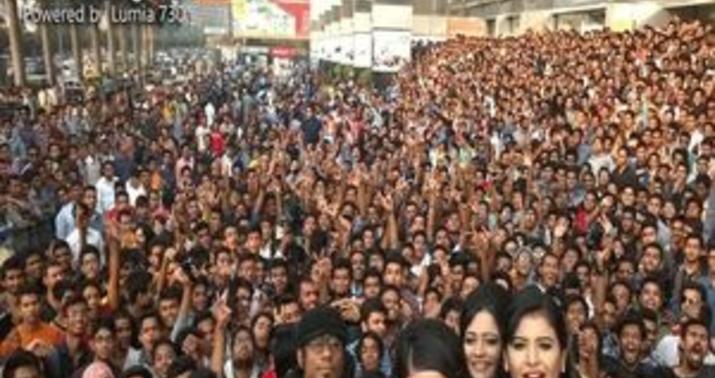 Dünyanın ən böyük “selfi”si çəkilib - FOTO