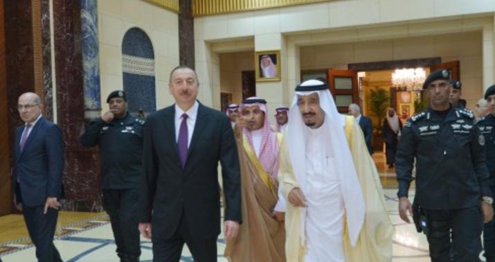 İlham Əliyev Səudiyyə Ərəbistanının kralı ilə görüşüb - FOTO
