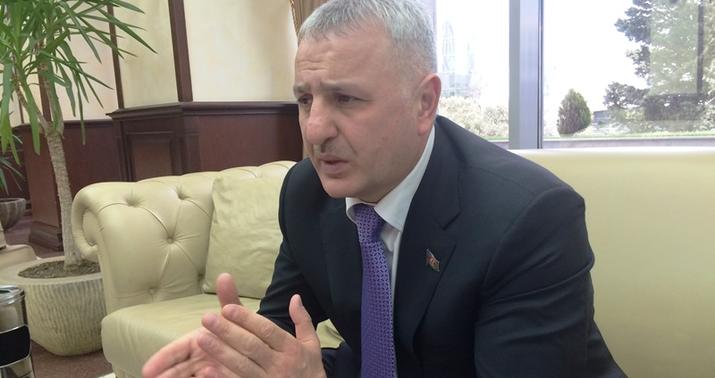 Ülvi Quliyev: “Ermənistan görsün ki, nə qədər uduzub, geri qalıb” – MÜSAHİBƏ