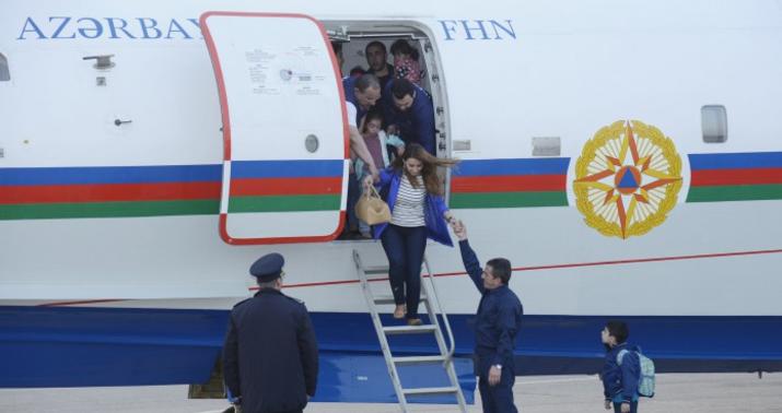 FHN Azərbaycan və Gürcüstan vətəndaşlarını Nepaldan Bakıya gətirdi - FOTO