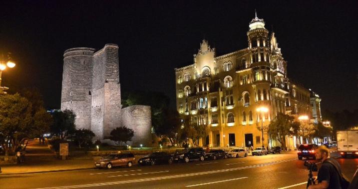 Bakı 2015: Bakıda gecə gəzintisi - FOTO