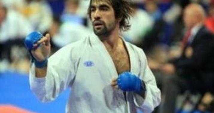 Rafael Ağayev finalda