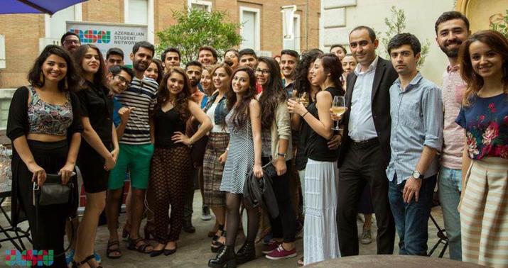 Romada tələbələrin “Bakı-2015” coşqusu