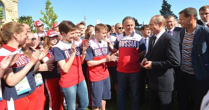 Putin Bakıda Atletlər Kəndində olub